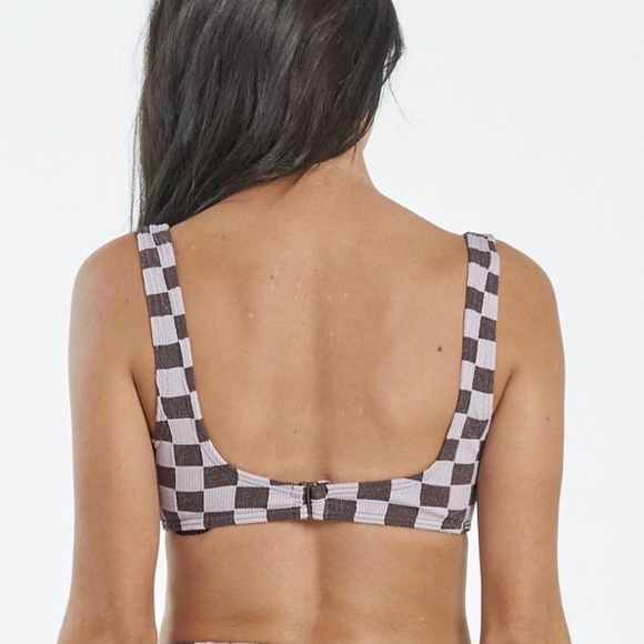 NWT THRILLS (FP) Ribbed Square Crop Bikini Top Sz XS
Color Washed Cocoa - Picture 4 of 11